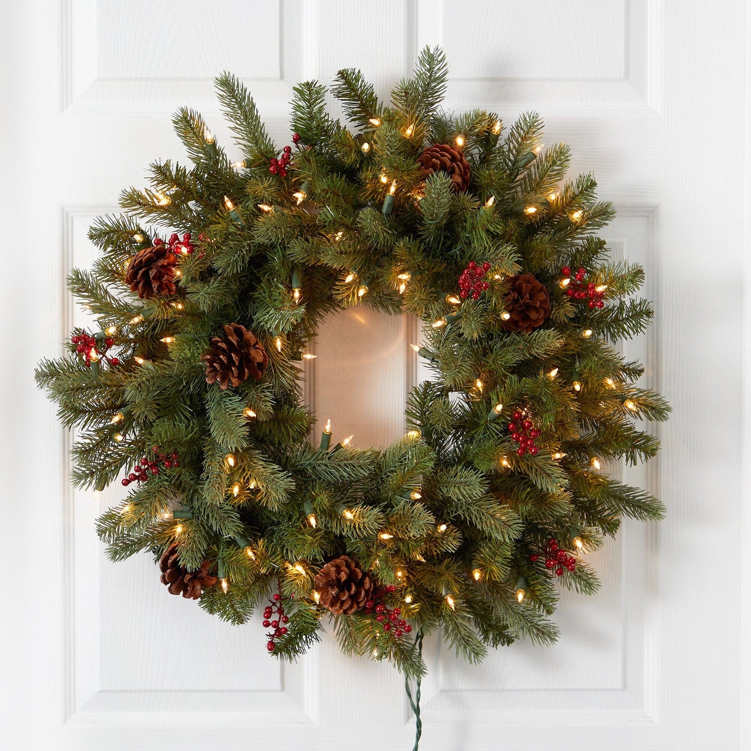 30” Lighted Pine Wreath w/Berries & Pine Cones